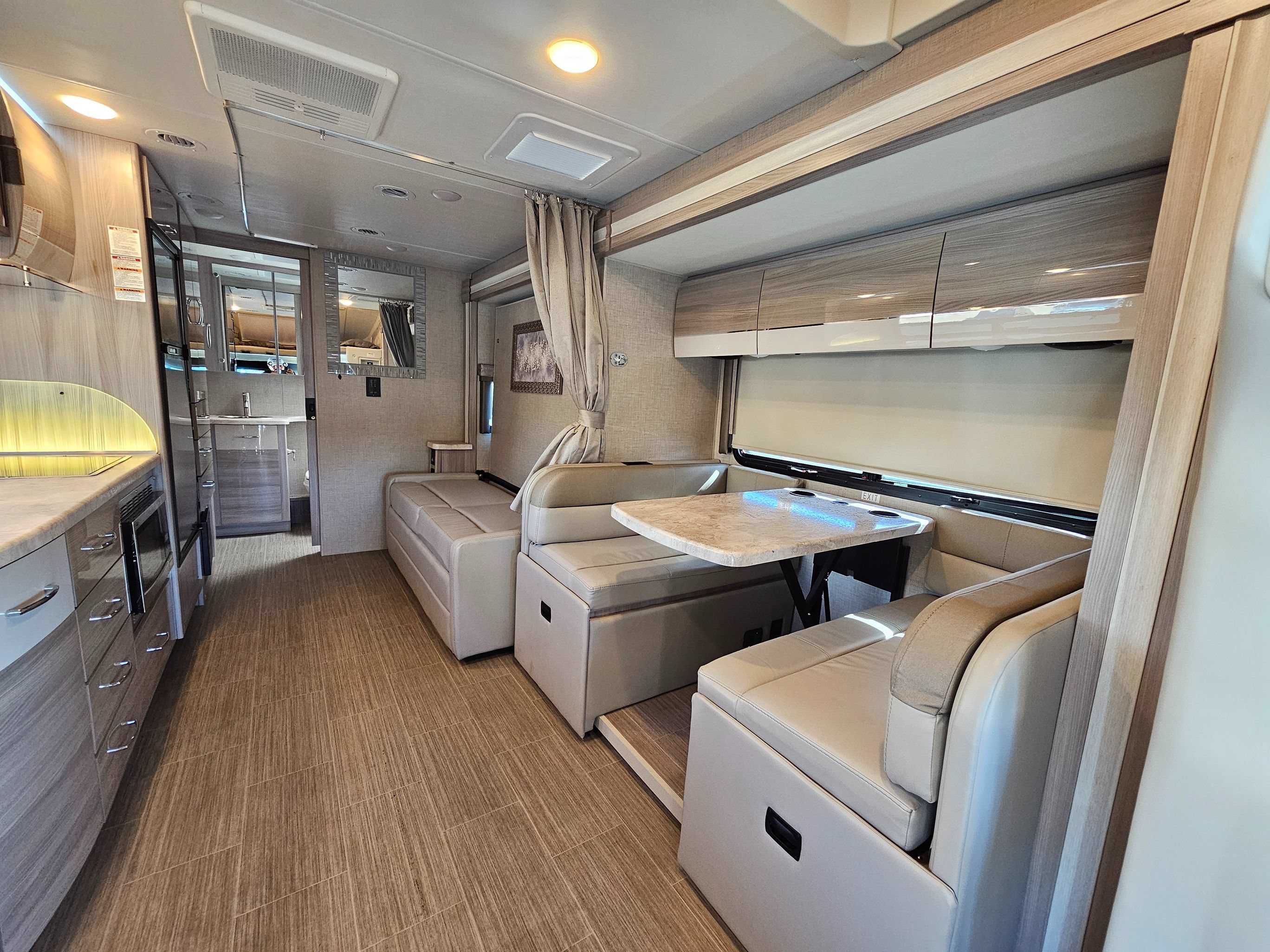 Used 2022 Mercedes-Benz Sprinter 3500 w/ Acoustic Package image 34