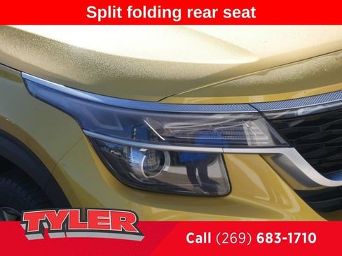 Used 2023 Kia Seltos S w/ Navigation Package FWD image 10