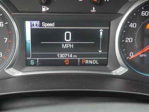 Used 2018 Chevrolet Malibu LT image 17