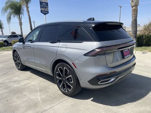 Used 2024 Lincoln Nautilus Reserve w/ Equipment Group 202A AWD/4WD image 6