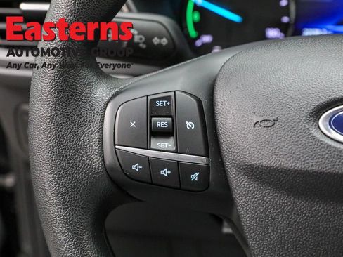 Used 2022 Ford Escape SE image 15