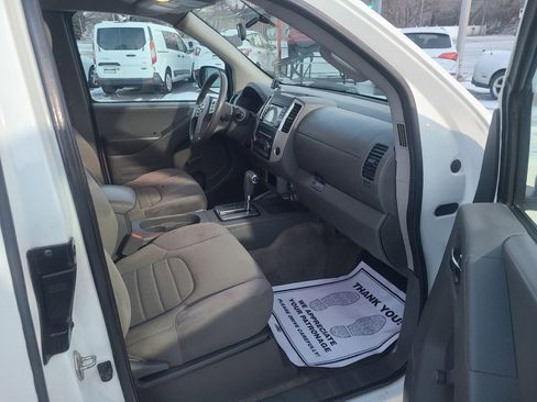 Used 2018 Nissan Frontier S image 8