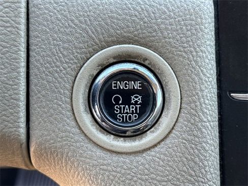 Used 2015 Ford Taurus SEL w/ Equipment Group 201A image 41