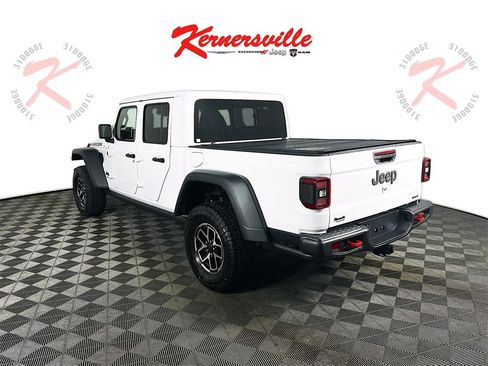 New 2025 Jeep Gladiator Rubicon w/ Convenience Group image 5