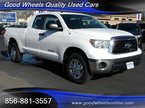 Used 2012 Toyota Tundra 4x4 Double Cab w/ Tow Pkg image 3