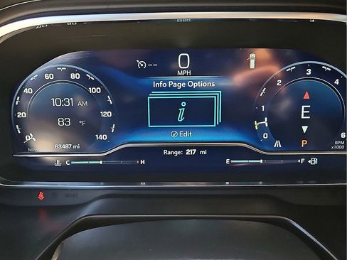 Used 2024 Chevrolet Suburban LT RWD image 25