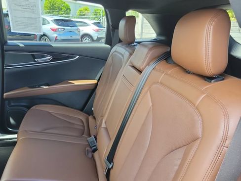 Used 2023 Lincoln Nautilus Reserve FWD image 10