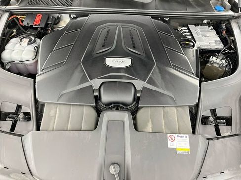 Used 2023 Porsche Cayenne S AWD/4WD image 42