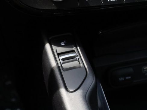 Used 2025 Kia Telluride S FWD image 38