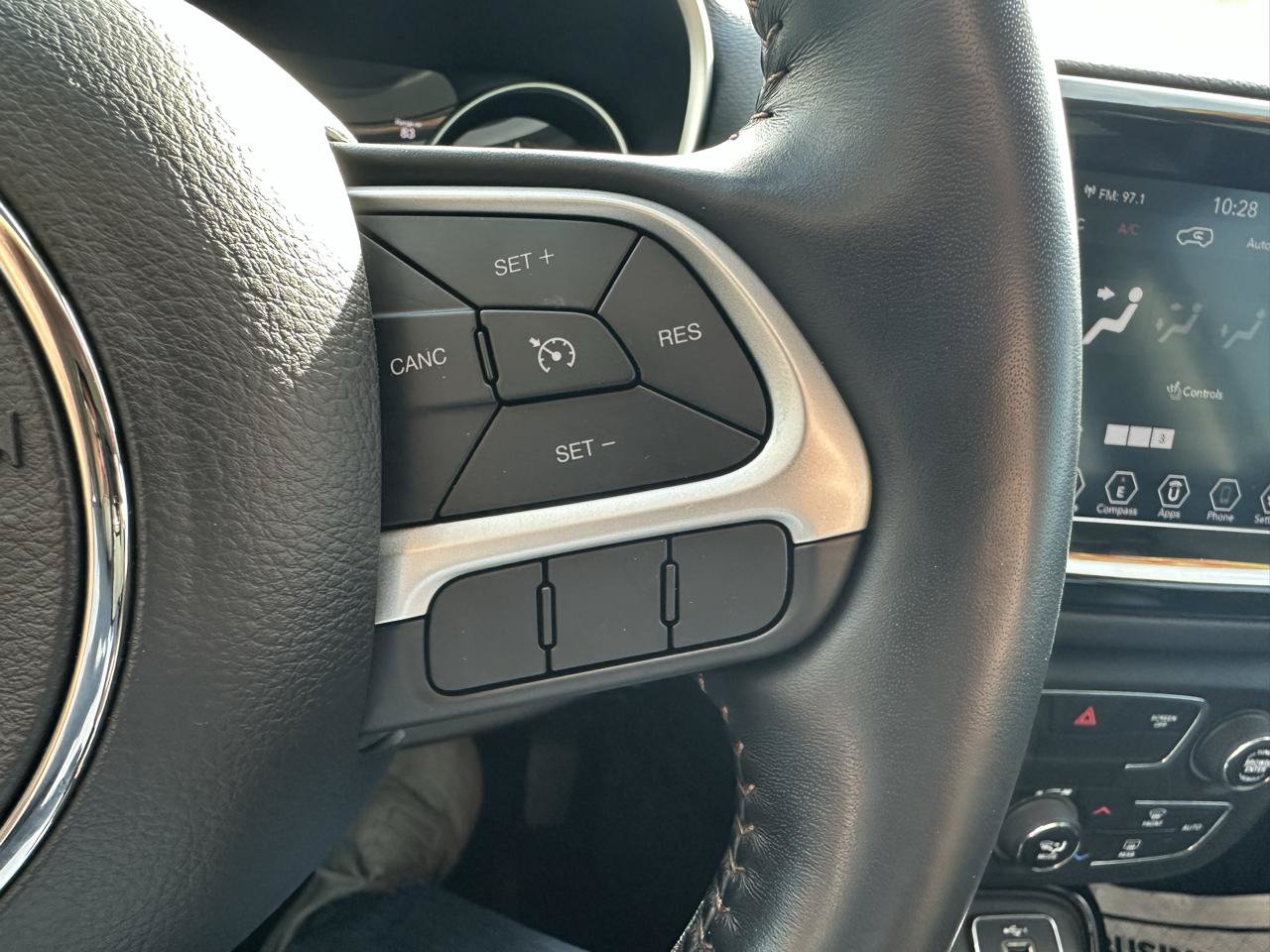 Used 2019 Jeep Compass Limited w/ Safety & Security Group AWD/4WD image 13