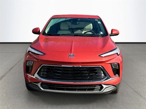 Used 2024 Buick Encore GX Preferred image 2