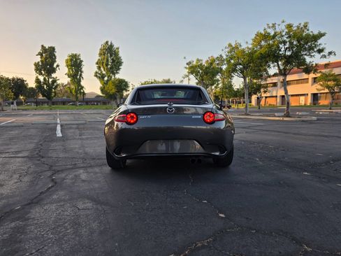 Used 2017 MAZDA MX-5 Miata RF Grand Touring RWD image 6