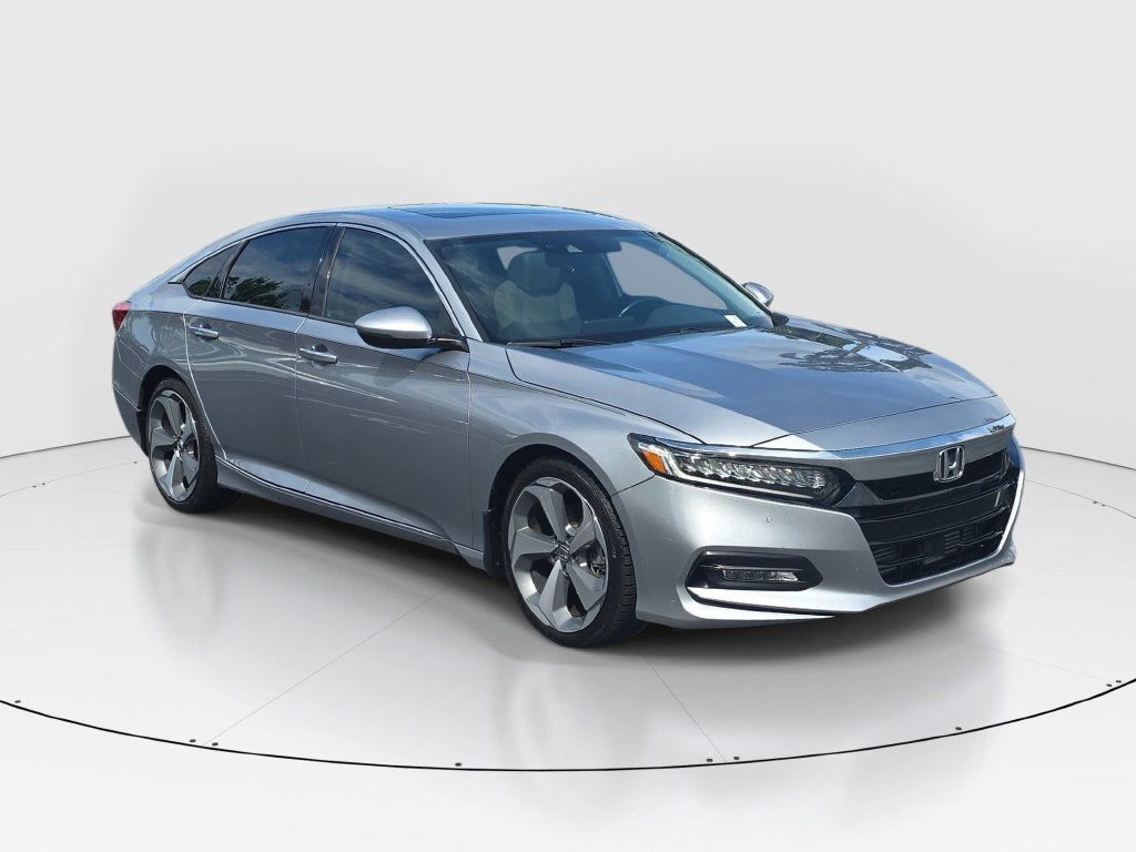 Used 2020 Honda Accord Touring image 3