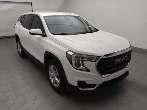 Used 2024 GMC Terrain SLE w/ Fleet Convenience Package FWD image 13