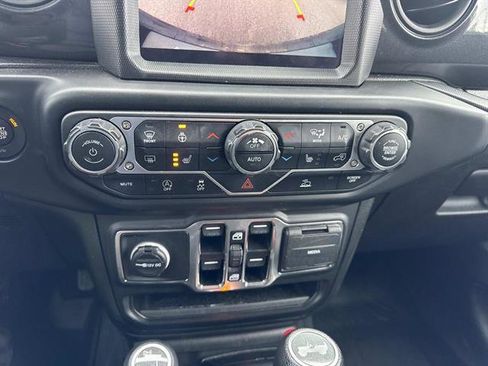 Used 2022 Jeep Wrangler Sport S image 12