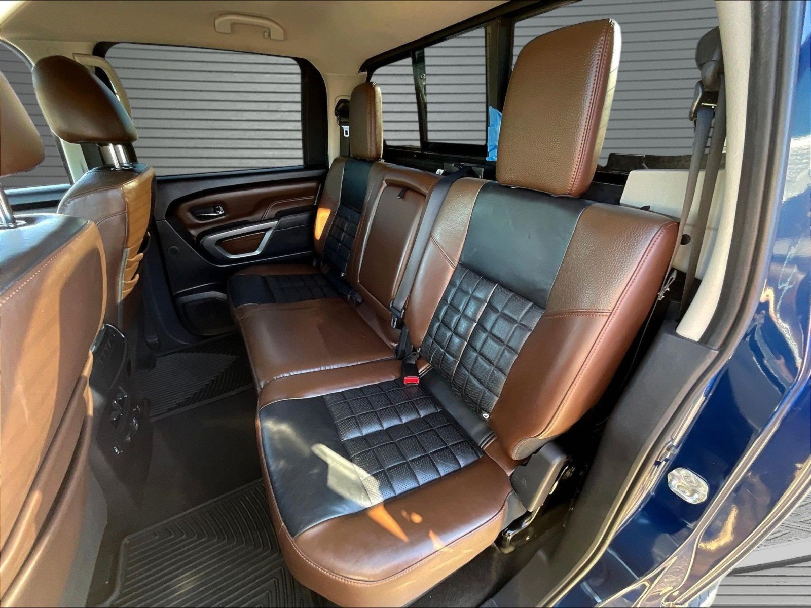 Used 2019 Nissan Titan Platinum Reserve w/ Platinum Utility Package AWD/4WD image 21