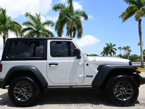 Used 2024 Jeep Wrangler Sport AWD/4WD image 2