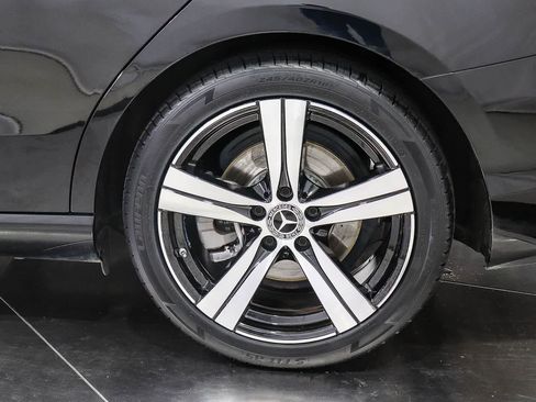 Used 2025 Mercedes-Benz C 300 4MATIC Sedan image 10