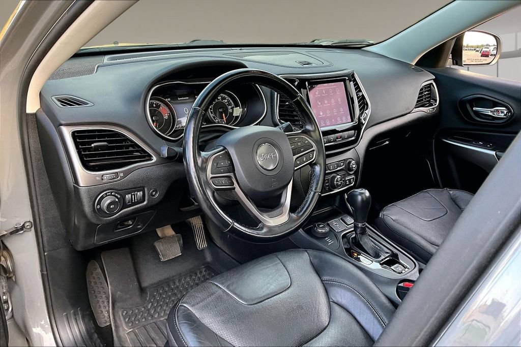 Used 2021 Jeep Cherokee Limited AWD/4WD image 13