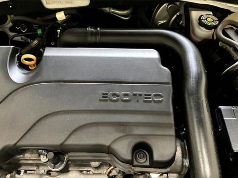 Used 2020 Chevrolet Malibu LT image 29