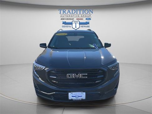 Used 2018 GMC Terrain SLT w/ Preferred Package image 8