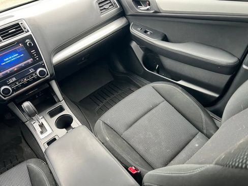 Used 2019 Subaru Outback 2.5i Premium AWD/4WD image 13