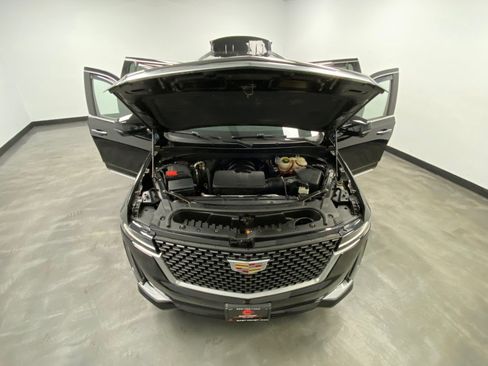 Used 2022 Cadillac Escalade ESV Luxury AWD/4WD image 46