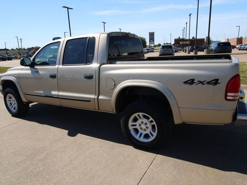 Used 2004 Dodge Dakota SLT w/ Deluxe Convenience Group AWD/4WD image 14