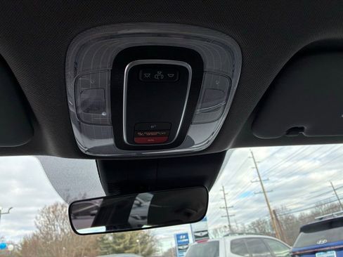 Used 2023 Hyundai Elantra SEL image 36