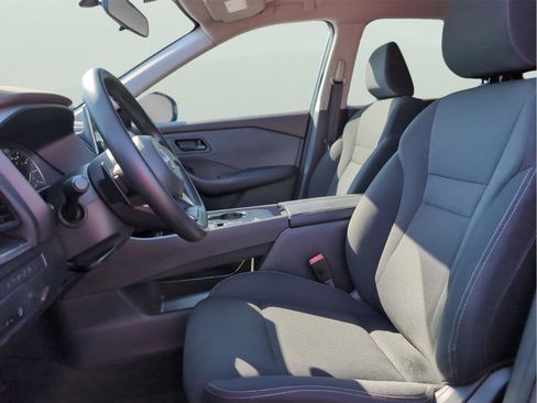 Used 2023 Nissan Rogue S FWD image 13