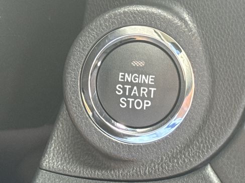 New 2025 Subaru Outback Premium image 19