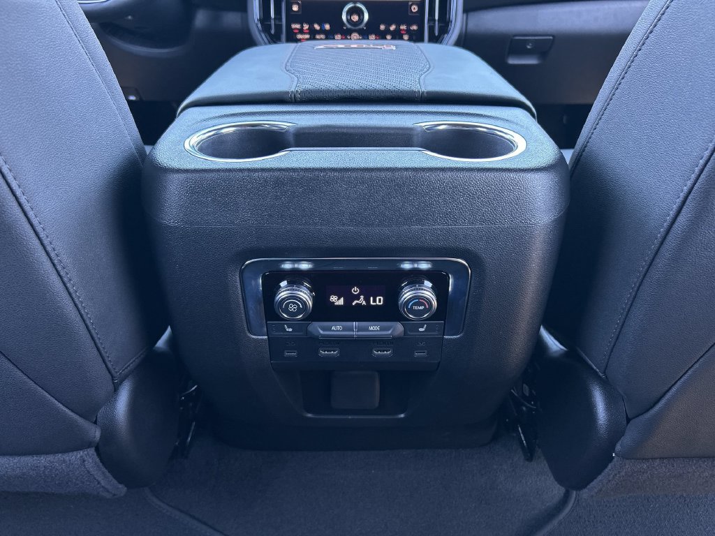Used 2026 GMC Yukon XL AT4 w/ AT4 Premium Plus Package AWD/4WD image 22