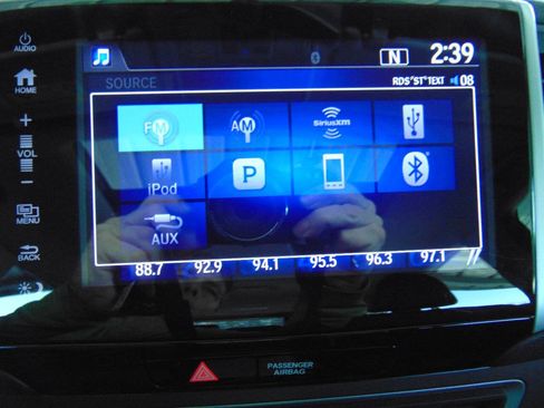 Used 2017 Honda Pilot EX-L image 16