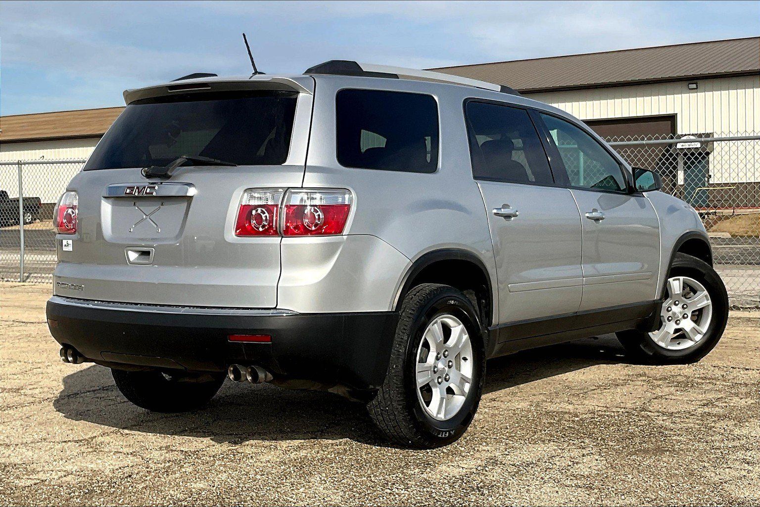 Used 2012 GMC Acadia SL w/ Preferred Package FWD image 10