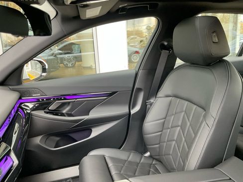 New 2026 BMW 540i xDrive w/ M Sport Package image 28