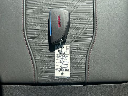 New 2026 GMC Sierra 1500 AT4X AWD/4WD image 31