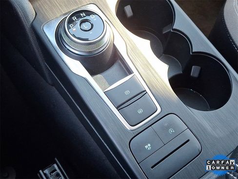 Used 2022 Ford Escape SE image 17