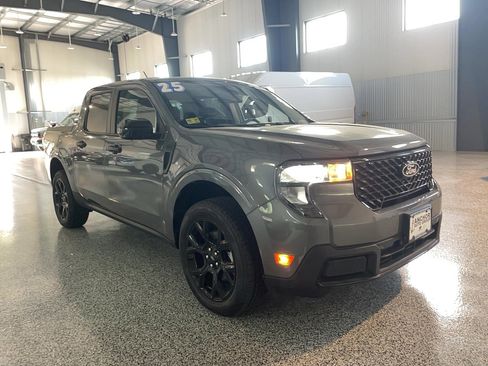 Used 2025 Ford Maverick XLT w/ XLT Luxury Package AWD/4WD image 1