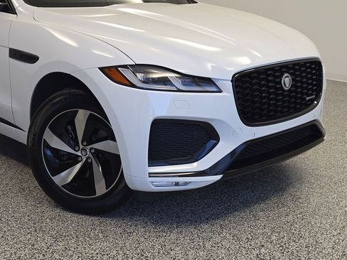 Used 2024 Jaguar F-PACE R-Dynamic S image 2