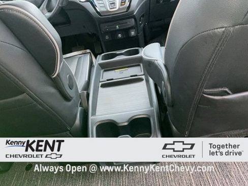 Used 2024 Honda Odyssey Elite image 17