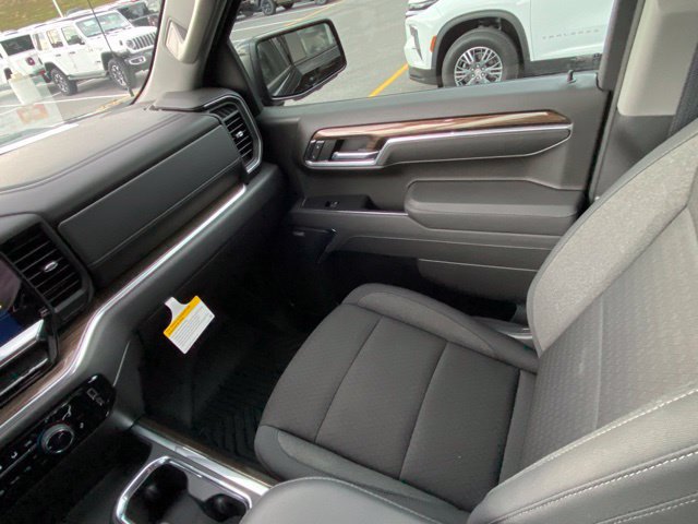 Used 2026 Chevrolet Silverado 1500 LT Trail Boss w/ Safety Package AWD/4WD image 26