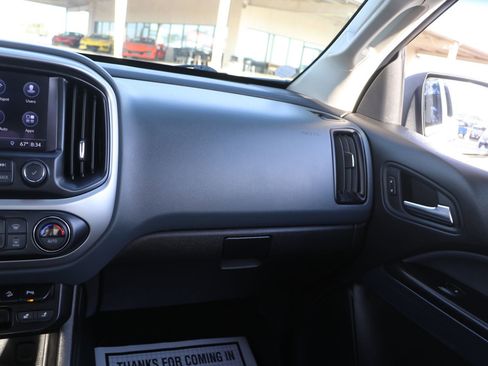 Used 2022 Chevrolet Colorado Z71 image 27