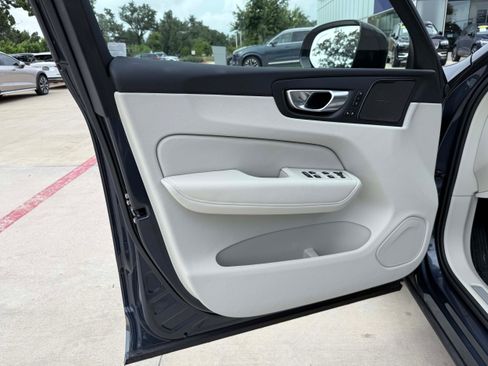 Certified 2026 Volvo XC60 B5 Ultra w/ Protection Package Premier AWD/4WD image 10