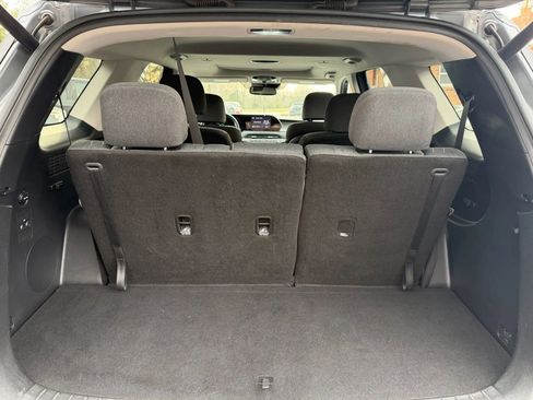 Used 2022 Hyundai Palisade SEL w/ Convenience Package image 16