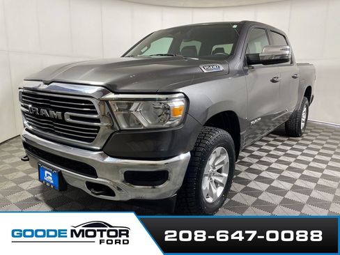Used 2024 RAM 1500 Laramie w/ Off Road Group AWD/4WD image 4