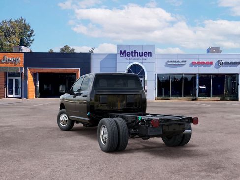 New 2026 RAM 3500 Tradesman w/ Chrome Appearance Group A AWD/4WD image 3