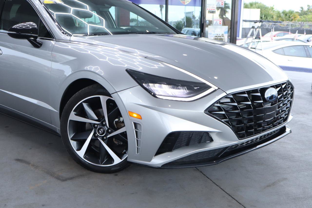 Used 2021 Hyundai Sonata Sport FWD image 2