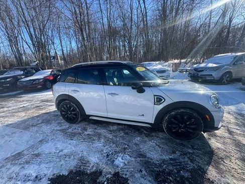 Used 2017 MINI Cooper Countryman S image 4