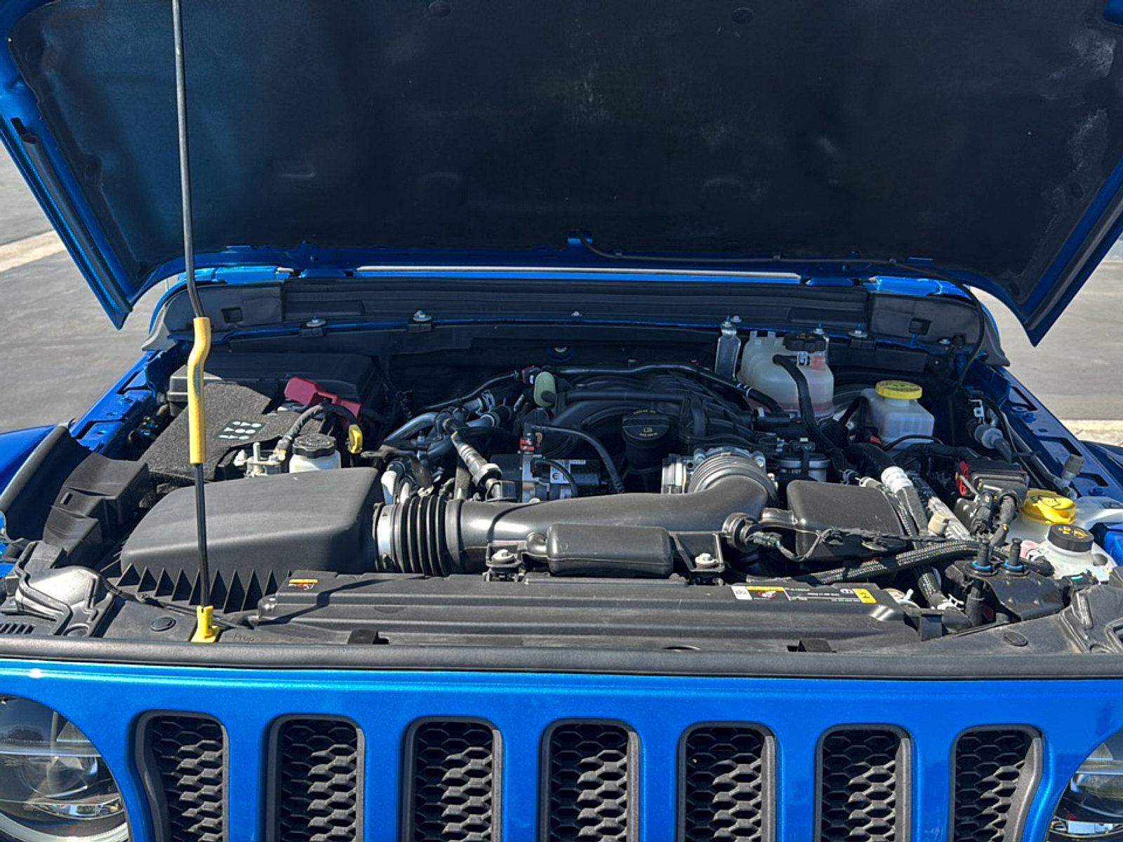 Used 2022 Jeep Wrangler Unlimited Rubicon w/ LED Lighting Group AWD/4WD image 25