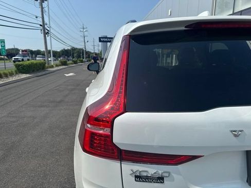 Certified 2024 Volvo XC60 B5 Plus w/ Protection Package Premier AWD/4WD image 10